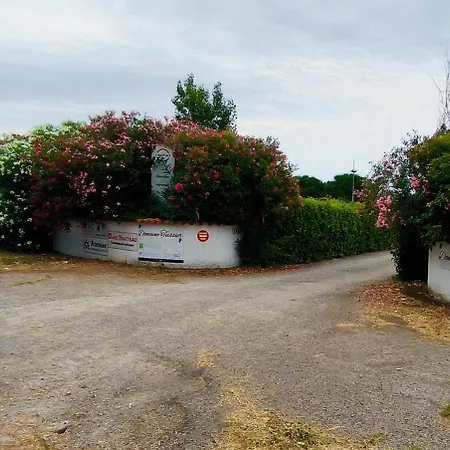 度假居 Jolie Maison Avec Spa Exterieur *