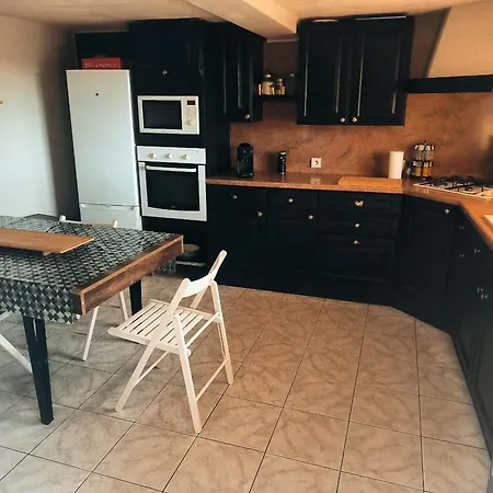 Jolie Maison Avec Spa Exterieur 度假居