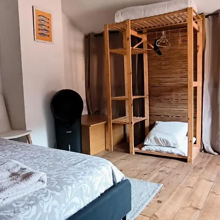 Semesterbostad Jolie Maison Avec Exterieur